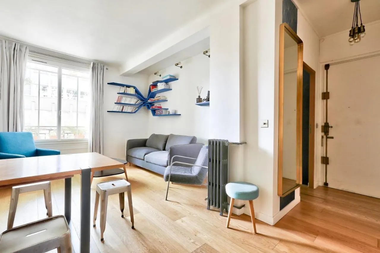 Apartment Comfortable Accommodation For 4 In La Villette Paris France